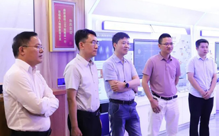 鼎橋CEO蒞臨有人參觀交流，深化5G戰(zhàn)略合作